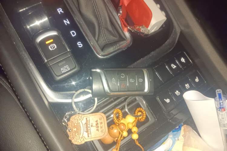 Used GAC Trumpchi GS8 2017 320T Two-Wheel Drive Luxury Smart Connectivity Version (7 Seats)