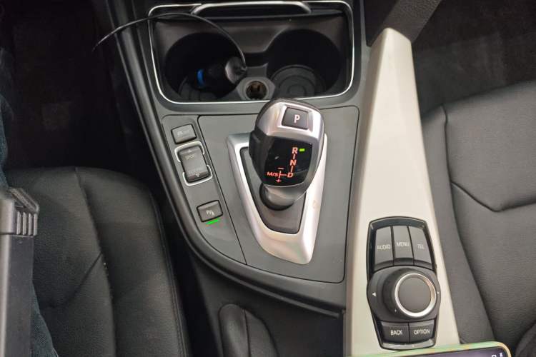 Used BMW 3 Series GT 2017 320i Sport Edition