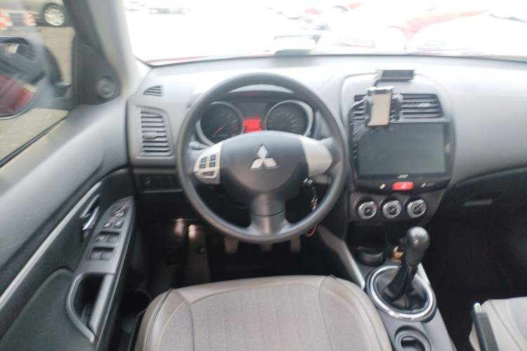 Used Mitsubishi ASX 2013 2.0L Manual Two-Wheel Drive Comfort Edition Steering Wheel