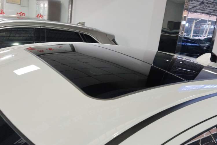 Used Honda Vezel 2020 1.5L CVT Elite Edition
