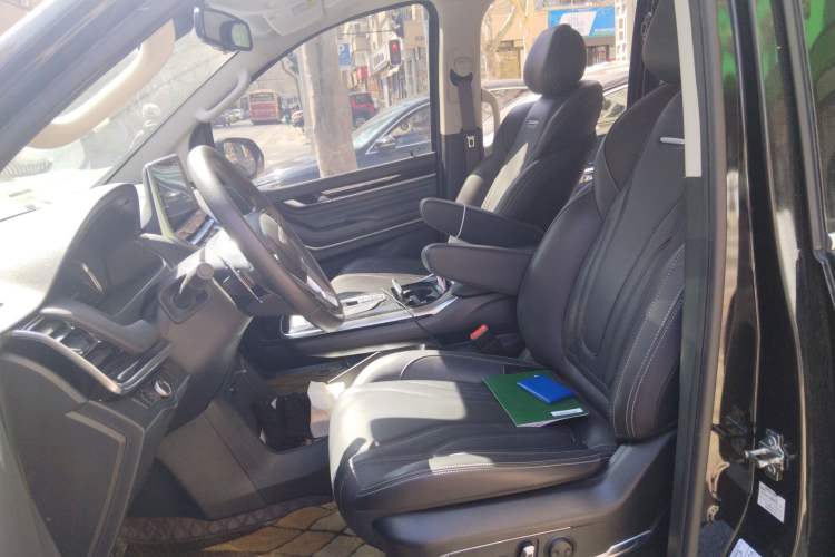 Used SAIC MAXUS G20 2021 Facelifted PLUS 2.0T Gasoline Automatic Luxury Edition Left Front Seat