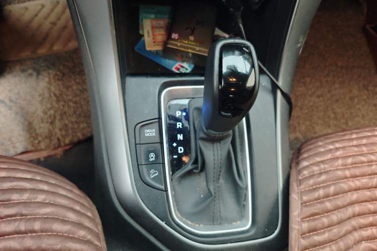 Used Hyundai ix35 2019 2.0L Automatic 2WD Zhiyong·Changxiang Edition China V Standard Gear Lever