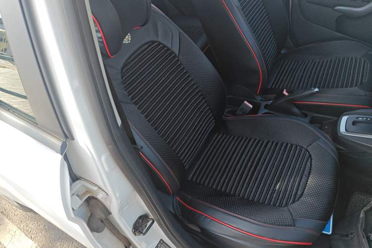 Used Ford Fiesta 2013 Hatchback 1.5L Automatic Fashion Edition
