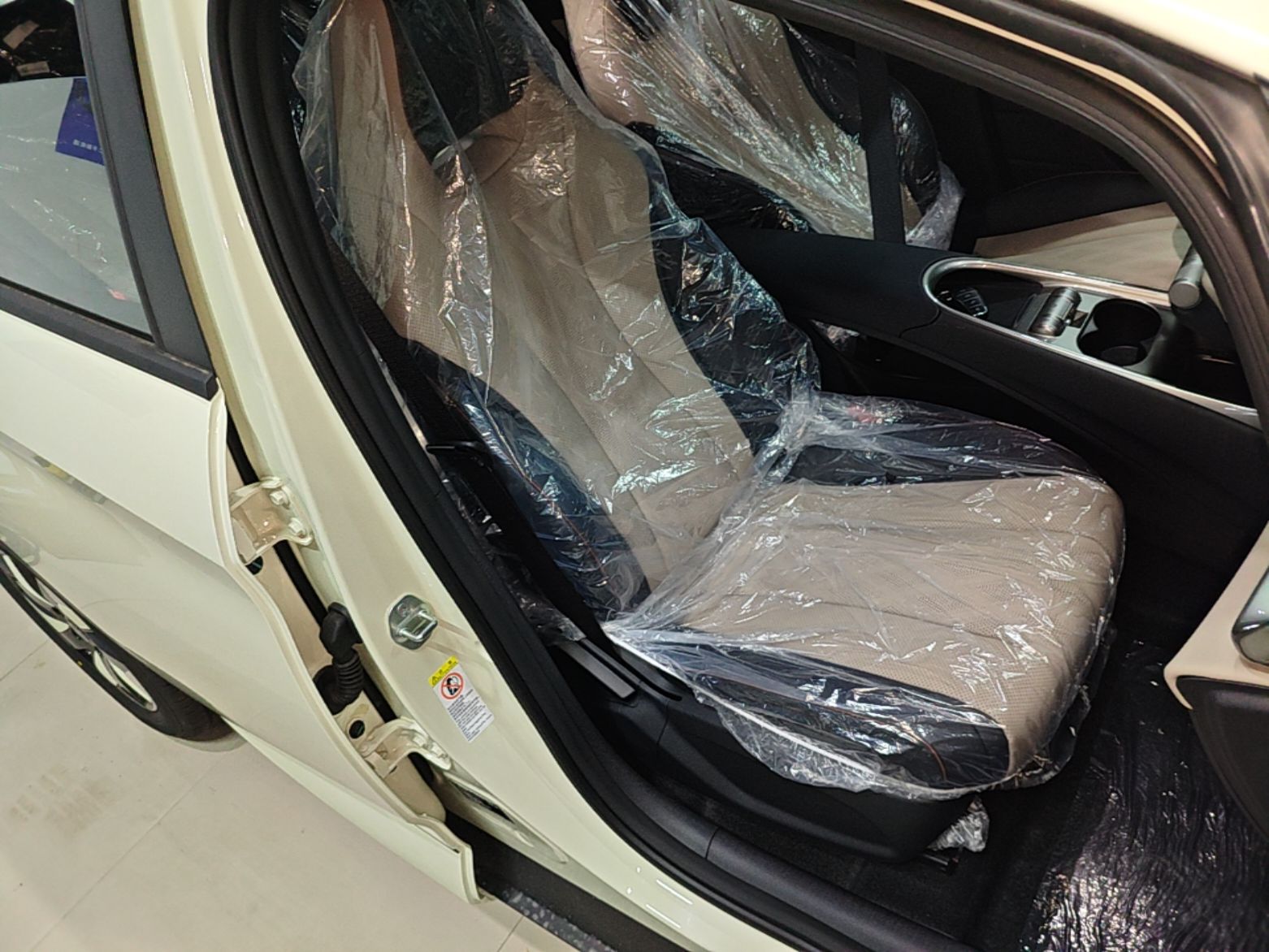 BYD Dolphin 2025 420km Free Edition — снимка 19
