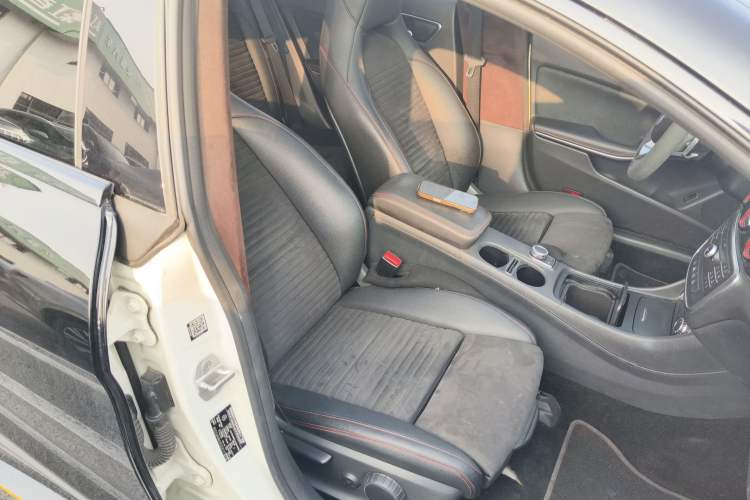 Used Mercedes-Benz CLA 2015 CLA 220 4MATIC
