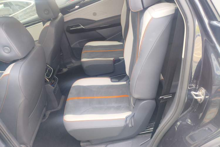 Used Volkswagen ID.6 CROZZ 2022 Long-Range PRO Edition