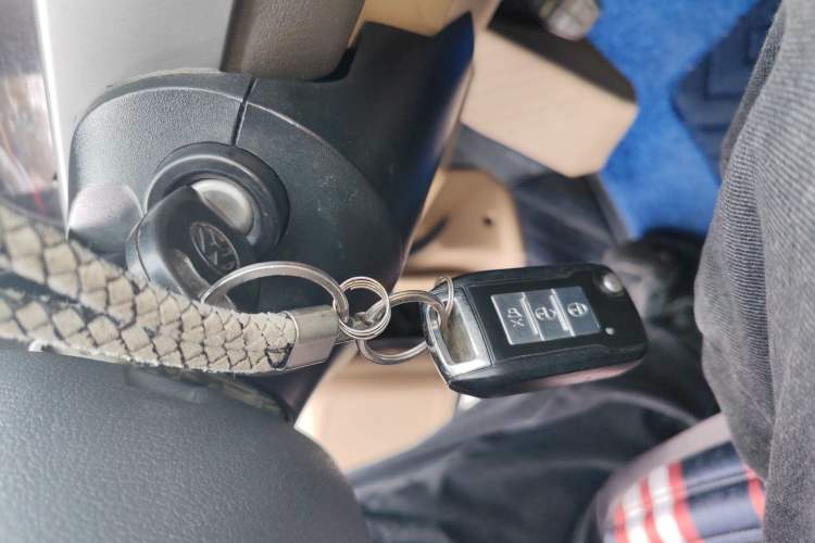 Used Volkswagen Santana Vista 2008 1.8L Manual Sishang Model Vehicle Key