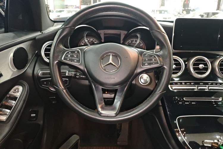 Used Mercedes-Benz GLC Coupe 2017 GLC 200 4MATIC Coupe SUV