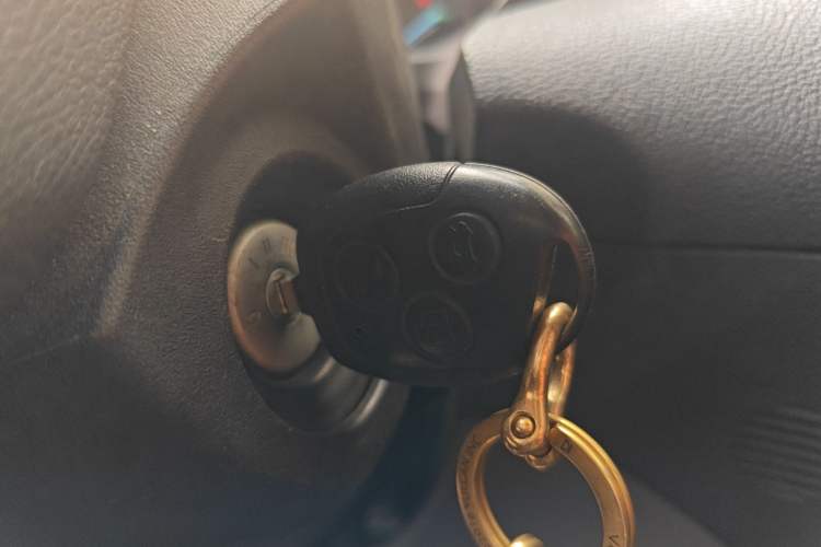 Used Ford Transit 2017 2.0T Diesel Multi-Function Commercial Vehicle Short Wheelbase Mid-Roof China V Standard