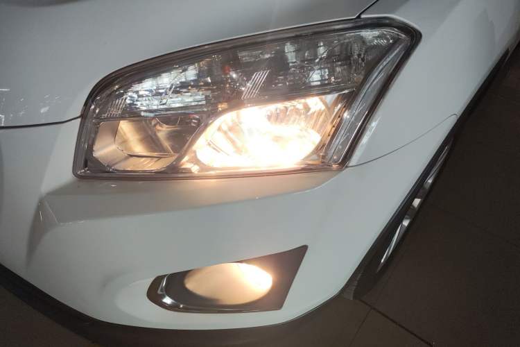 Used Chevrolet Trax 2016 1.4T Automatic Two-Wheel Drive Comfort Version with Sunroof