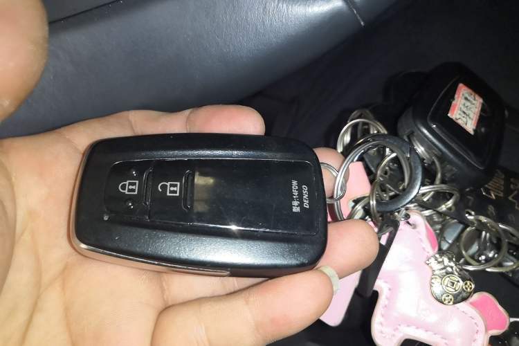 Used Toyota C-HR 2021 2.0L Luxury Edition Interior 1