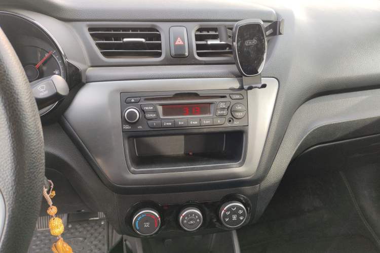 Used Kia K2 2015 Sedan 1.4L Automatic GLS