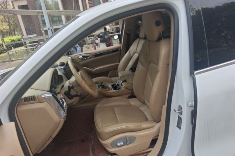 Used Porsche Cayenne 2011 3.6L automatic transmission U.S. specification
