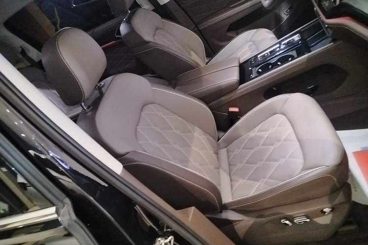 Used Volkswagen Viloran 2024 380TSI Premium Edition