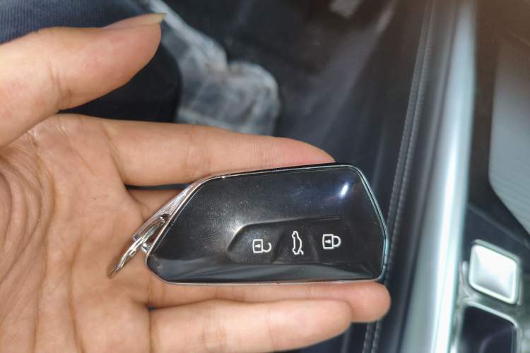 Used Volkswagen Passat 2025 Pro 380TSI Dragon Supreme Edition Interior 1