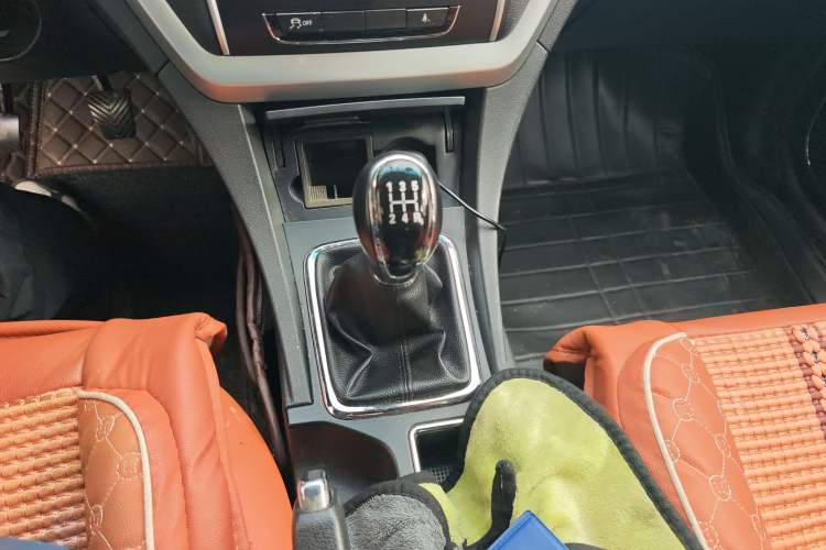 Used Geely Auto Emgrand 2016 Sedan 1.5L Manual Upward Edition