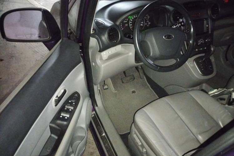 Used Kia Carens 2007 2.0L 7-Seater Comfort Edition Driver Seat