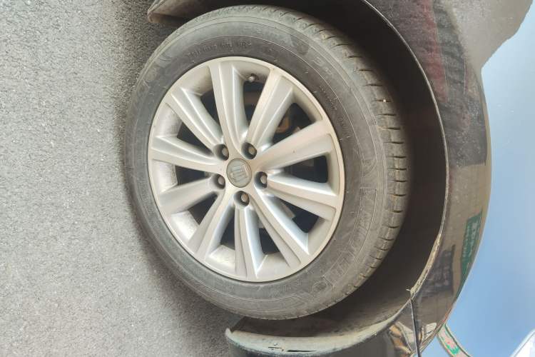Used Toyota Crown 2010 2.5L Royal Right Front Wheel Hub