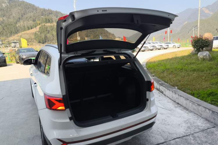 Used Jetta VS7 2023 280TSI Automatic Trend Edition
