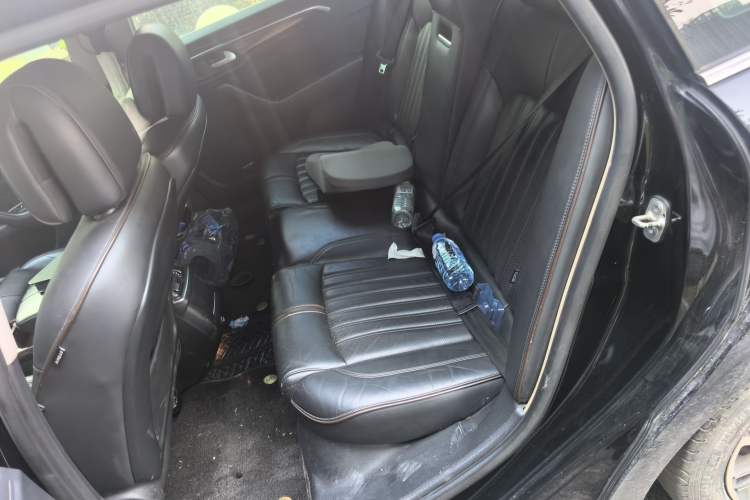 Used Dongfeng Aeolus A9 2016 1.8T Luxury Model Left Rear Seat