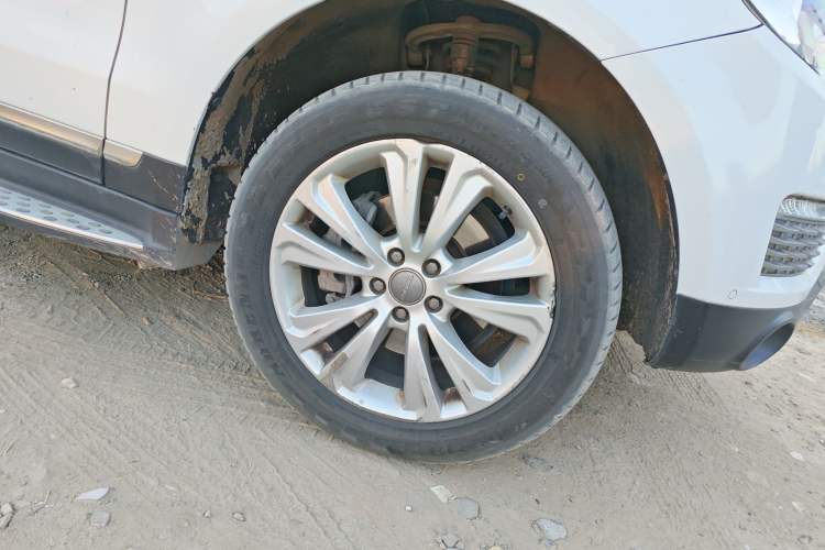 Used Haval H8 2017 2.0T Gasoline 4x4 Smart Enjoyment Version
