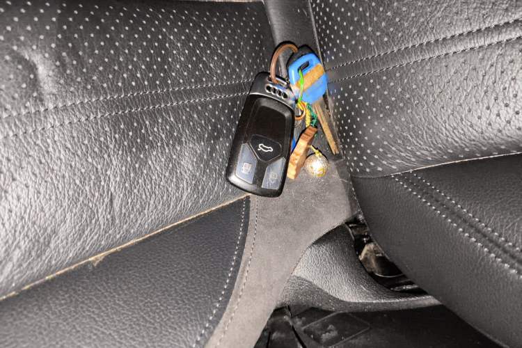 Used Audi A5 2017 Cabriolet 40 TFSI Fashion Model Vehicle Key