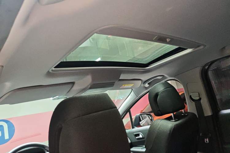 Used Peugeot 3008 2016 2.0L Automatic Classic Edition