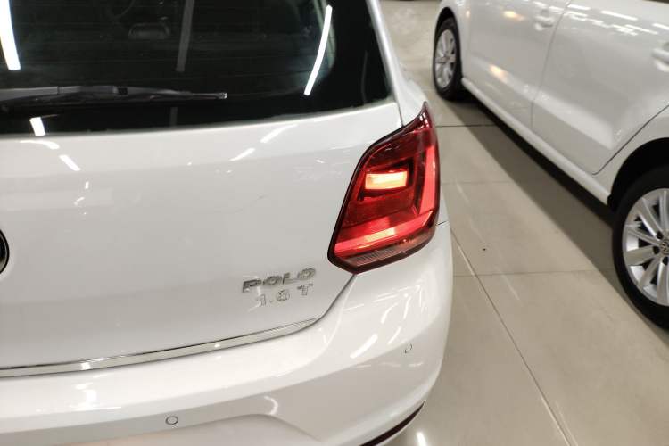 Used Volkswagen Polo 2014 1.4L Automatic Comfort Edition Right Rear Taillight