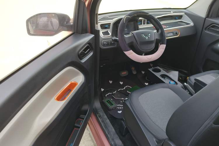 Used Wuling Hongguang MINIEV 2020 Zizai Version Lithium-NMC
