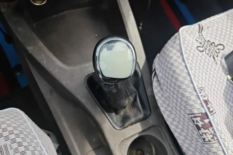 Used Wuling Rongguang V 2018 1.5L Standard Version Gear Lever