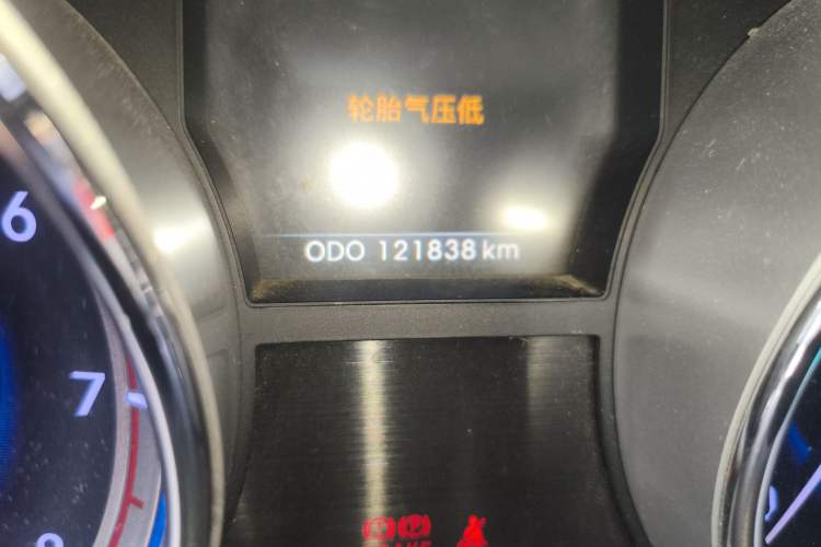 Used Hyundai Sonata 2013 2.4L Automatic Leading Edition China IV Standard