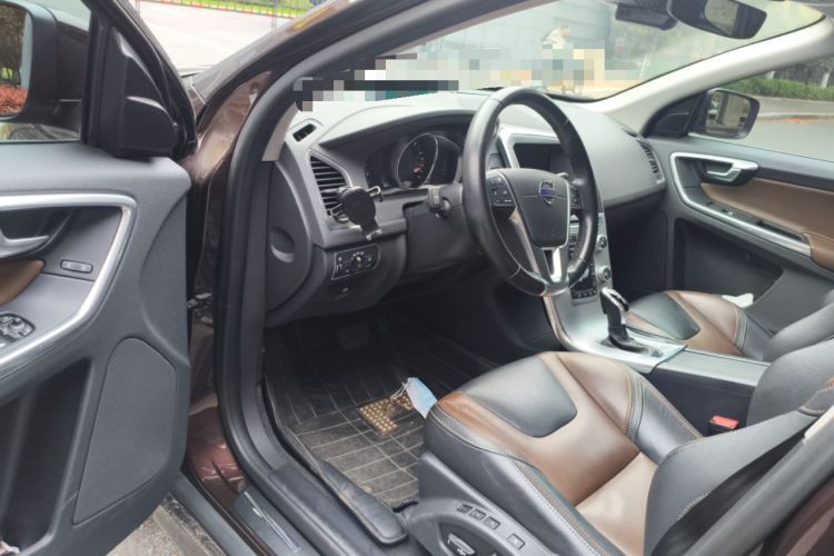 Used Volvo XC60 2017 T5 AWD Smart Upgrade Edition