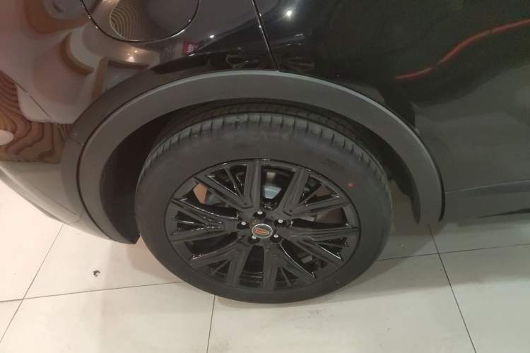 Used Hongqi HS5 2025 2.0T Two-Wheel Drive 600 000-Vehicle Commemorative Edition Exterior 5