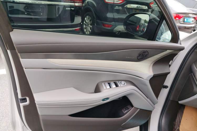 Used Denza N7 2023 Long-Range Performance Edition
