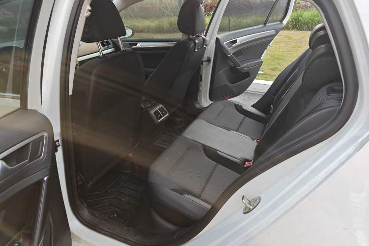 Used Volkswagen Golf 2018 1.6L Automatic Comfort Model
