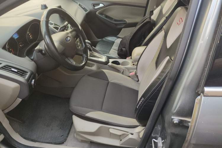 Used Ford Focus 2012 Sedan 1.6L Automatic Comfort Model Left Front Seat