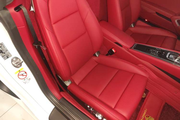 Used Porsche 718 2022 Boxster 2.0T Right Front Seat