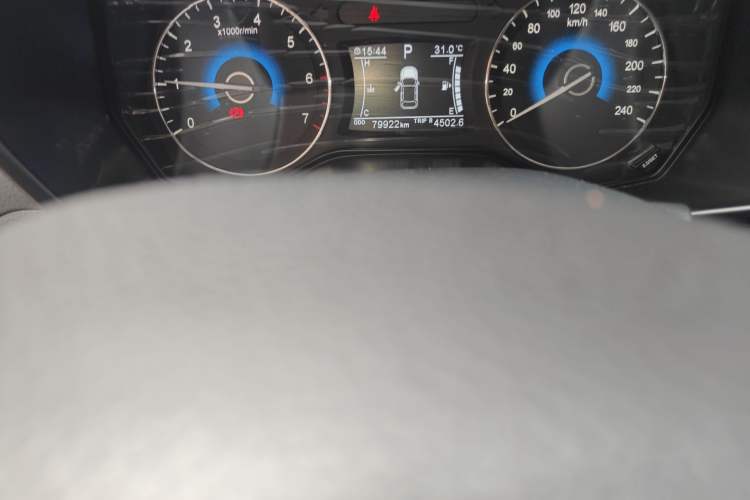 Used Dongfeng Fengon 580 2017 Revised Version 1.5T CVT Luxury Edition Instrument Cluster