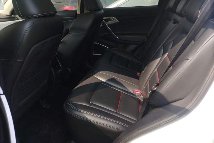 Used Geely Auto Emgrand X7 Sport 2020 1.8TD DCT Two-Wheel Drive Smart Connect 4G-Enabled Version Left Rear Seat