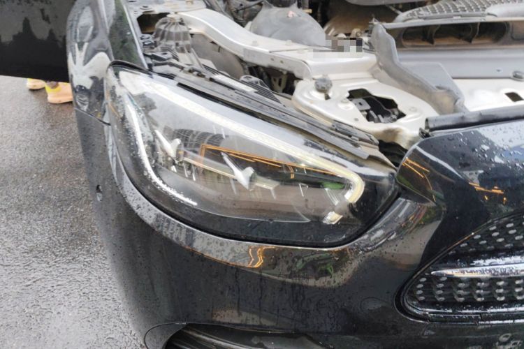 Used Mercedes-Benz E-Class 2021 Restyled E 300 L Sporty and Stylish Edition Right Front Headlight