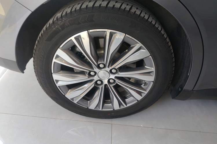 Used Hongqi E-QM5 2024 610 km PLUS