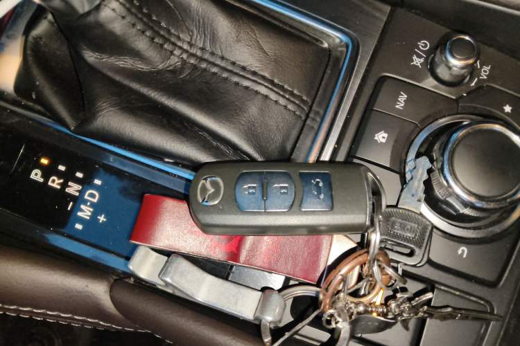 Used Mazda Atenza 2017 2.0L Blue Sky Luxury Edition