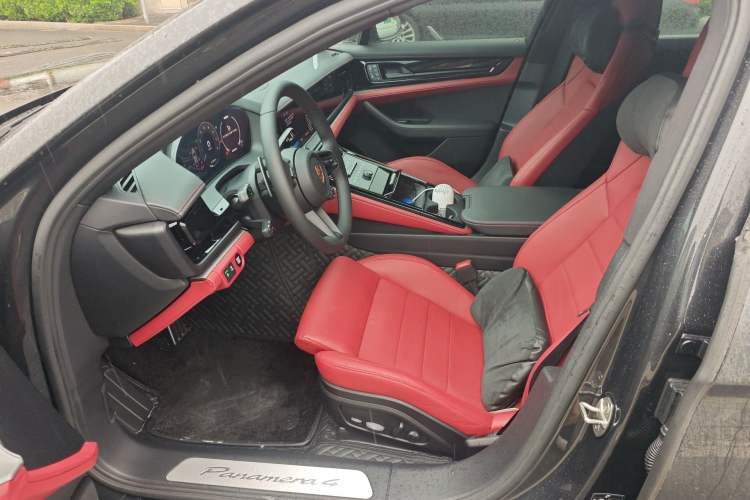 Used Porsche Panamera 2024 Panamera 4 Executive Long Wheelbase 2.9T Left Front Seat