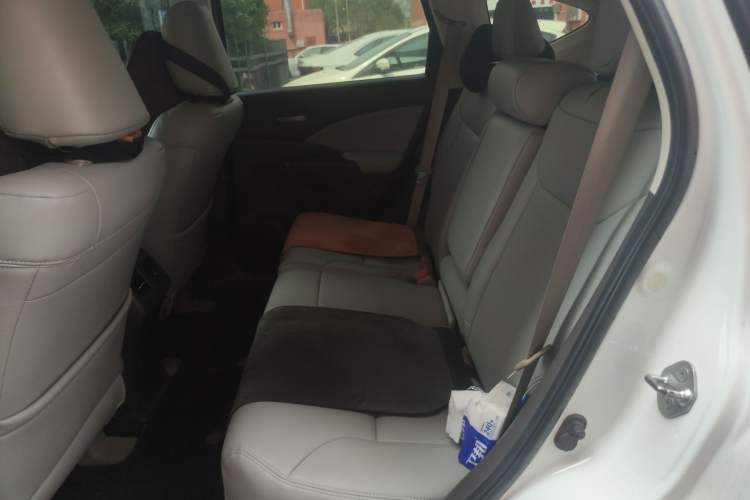 Used Honda CR-V 2012 2.0L two-wheel drive urban version Left Rear Seat