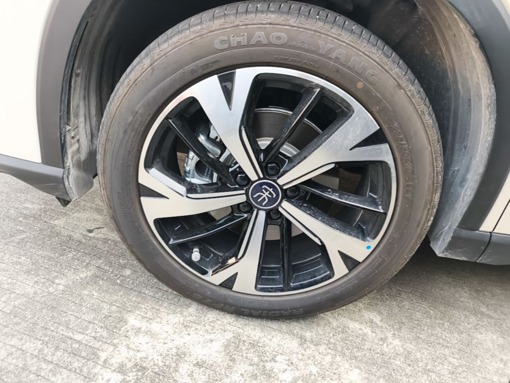 BYD Song Pro New Energy 2026 Model Flying Edition DM-i 301KM Superior Edition — снимка 10