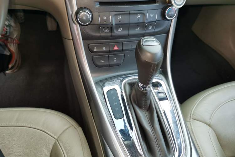 Used Chevrolet Malibu 2013 2.4L Automatic Luxury Edition