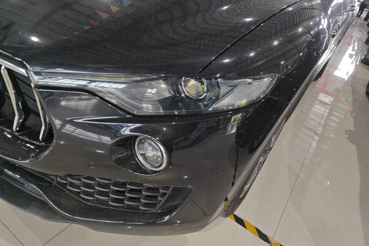 Used Maserati Levante 2016 3.0T Standard Edition Left Front Headlight