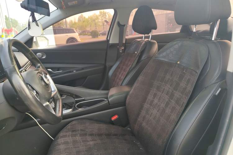 Used Hyundai Elantra 2021 1.5L CVT GLX Elite Edition
