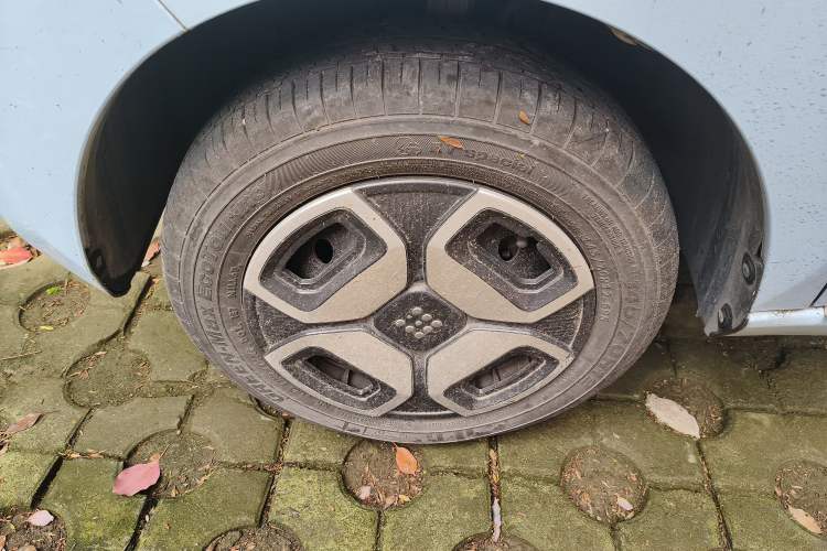 Used Dongfeng Fengon MINIEV 2022 Candy-Style Lollipop Right Front Wheel Hub