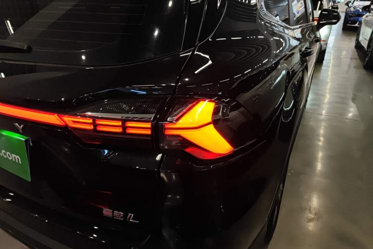 Used Geely Auto Haoyue L 2024 2.0T DCT Prestige Version
